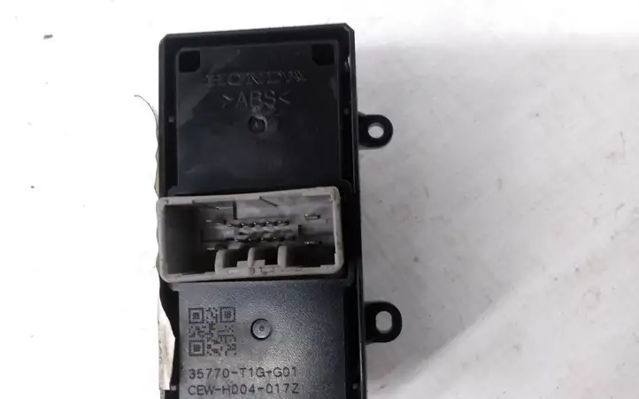 Honda CR-V (2012 - 2016) 83740T1GE511BLK Кнопка стеклоподъемников — фото 3