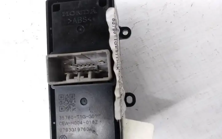 Honda CR-V (2012 - 2016) 83790T1GE511BLK Кнопка стеклоподъемников — фото 3