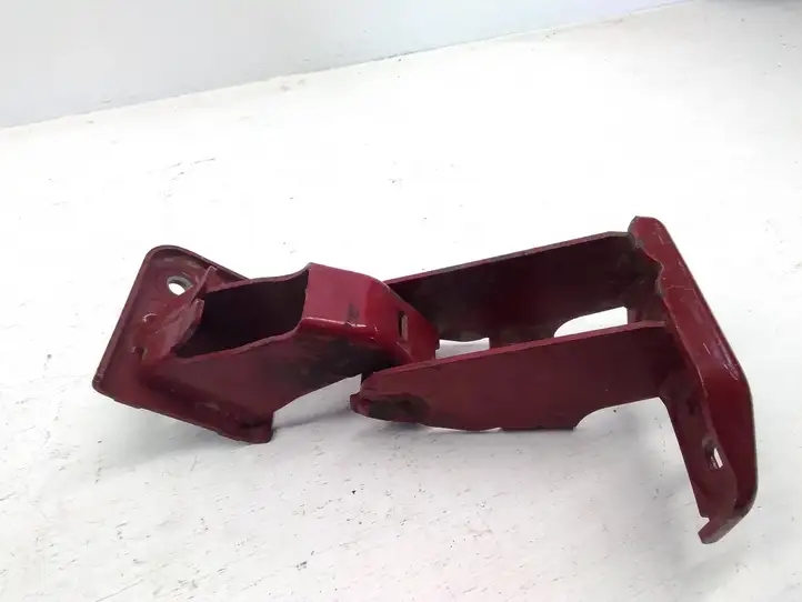 Peugeot Expert (2007 - 2016)   Нижняя петля багажной двери