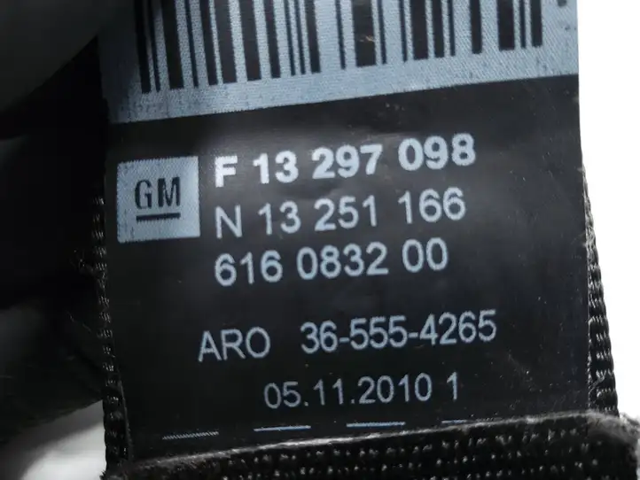 Opel Astra J (2009 - 2012) 616083200 Задний ремень безопасности — фото 5