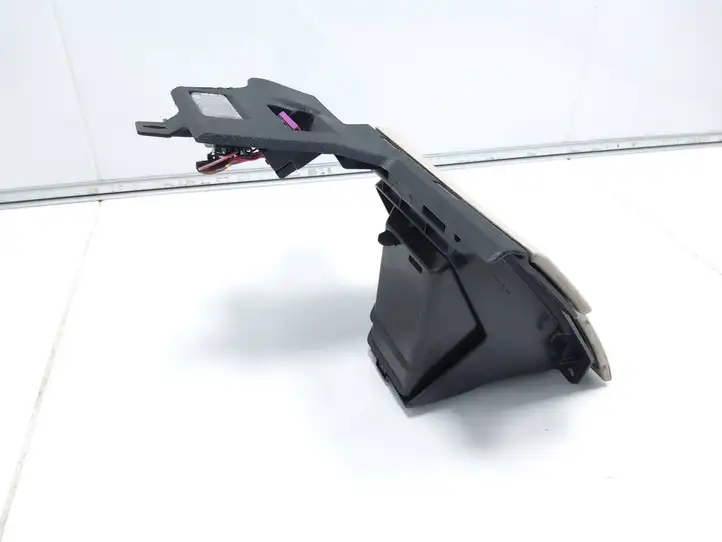 Skoda Superb B6 (3T) (2008 - 2015)  3T1857923 Переднее багажное отделение