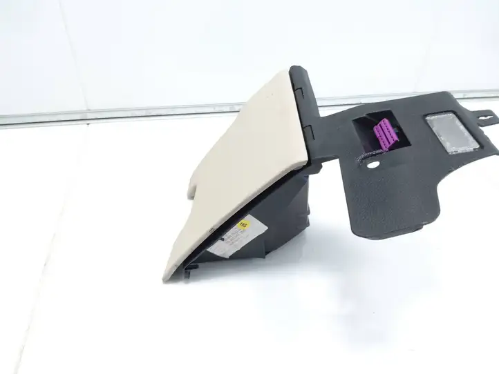 Skoda Superb B6 (3T) (2008 - 2015)  3T1857923 Переднее багажное отделение