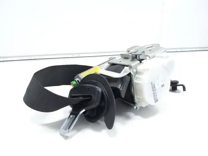 Mercedes-Benz C W204 (2007 - 2014)  A2048680022 Передний ремень безопасности