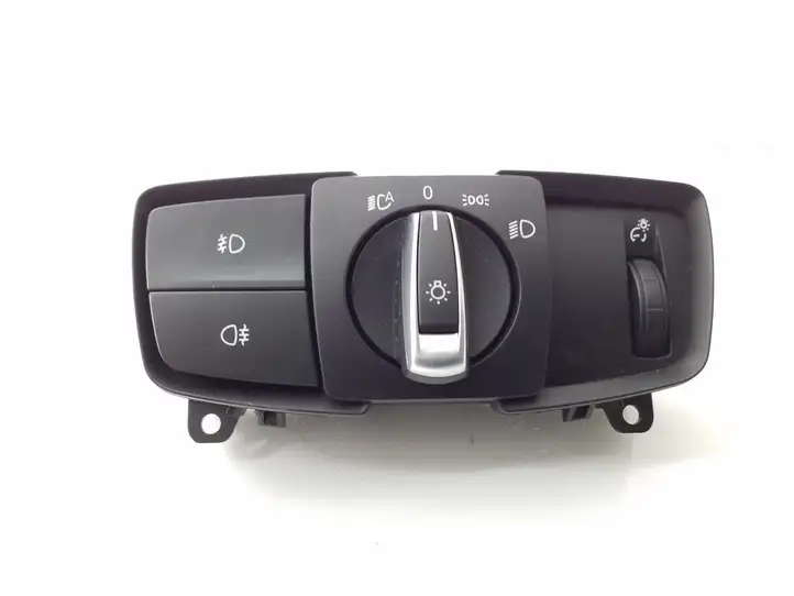 BMW 1 F20 F21 (2011 - 2019)  6131926530302 Включатель фонарей