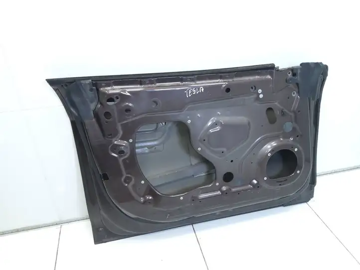 Tesla Model S (2016 - 2021)   Дверь