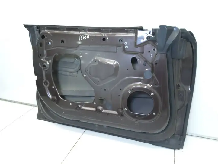 Tesla Model S (2016 - 2021)   Дверь