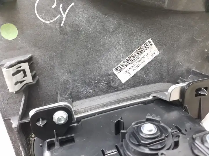 Tesla Model S (2016 - 2021) 100451803F Отделка внутренней панели салона — фото 4