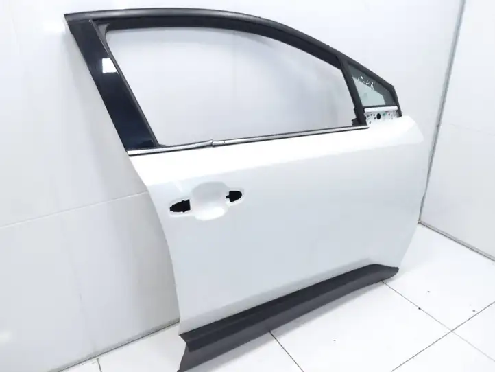 Toyota C-HR I (2016 - 2022) Дверь — фото 1