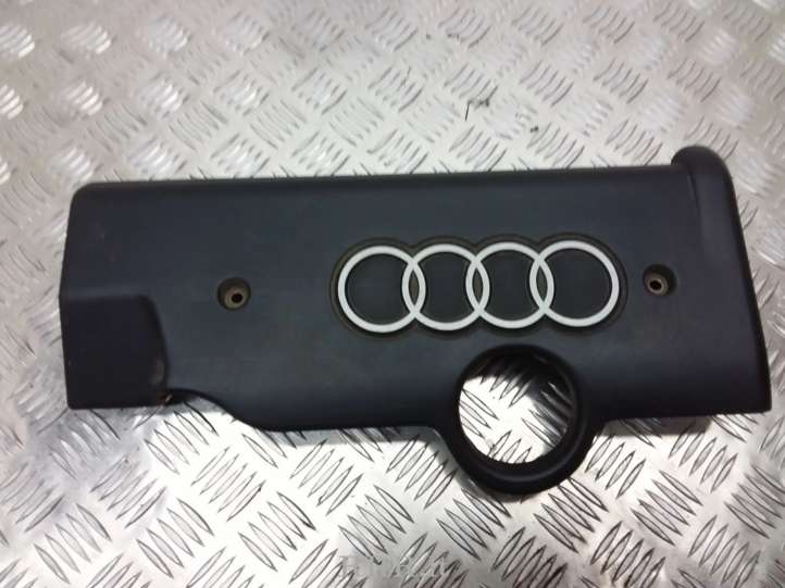 077103723C Audi A8 S8 D2 4D Variklio dangtis (apdaila)