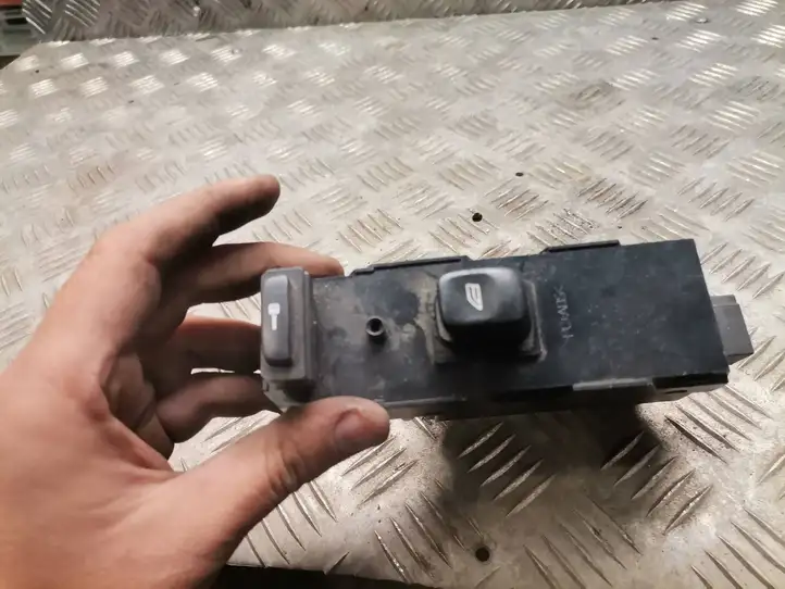 Volvo XC90 (2006 - 2014) 31275227 Кнопка стеклоподъемников — фото 2