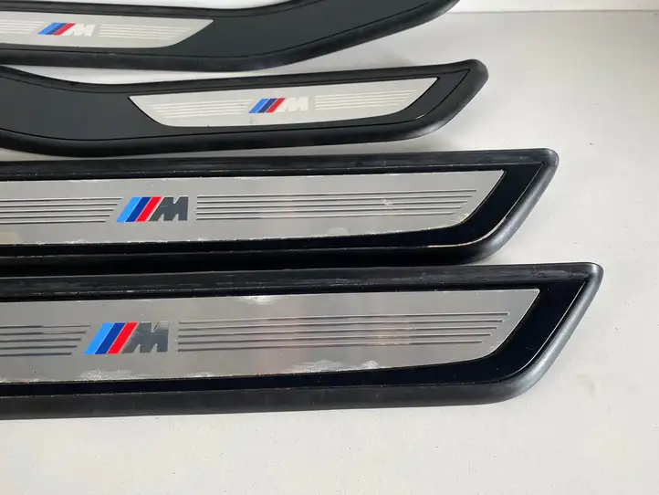 BMW 7 F01 F02 F03 F04 (2008 - 2016)  8046289 Комплект обшивки порога (внутренний)