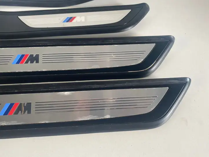 BMW 7 F01 F02 F03 F04 (2008 - 2016)  8046289 Комплект обшивки порога (внутренний)