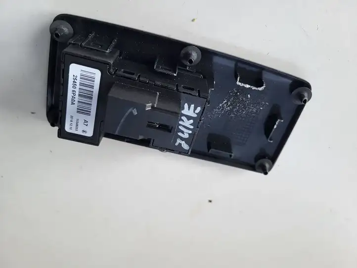 Nissan Juke II F16 (2019 - )   Другие включатели / ручки/ переключатели