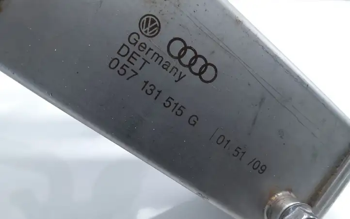 Audi A8 S8 D4 4H (2010 - 2014) 057131515G Охладитель клапана EGR — фото 2