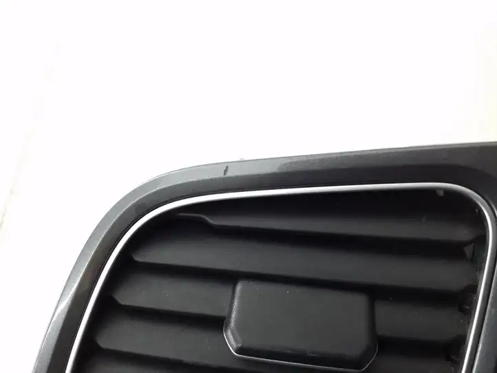 Volkswagen Golf VII (2013 - 2019) 5G1819703H Боковой воздушный дефлектор — фото 4