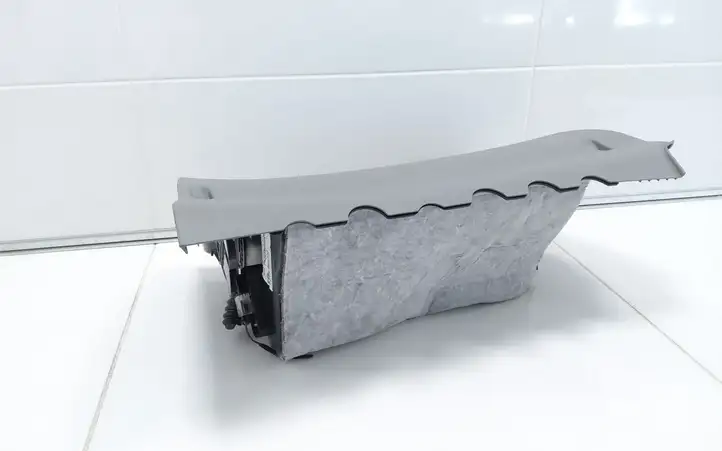 Skoda Octavia Mk2 (1Z) (2004 - 2013) 1Z1857097S Бардачок в сборе — фото 2