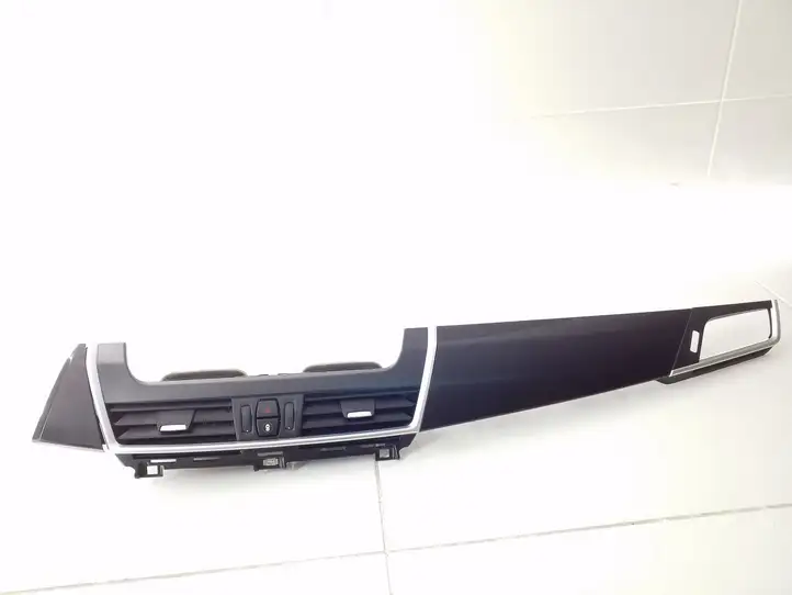 BMW 2 F46 (2015 - ) 9262955 Центральный воздушный дефлектор — фото 1