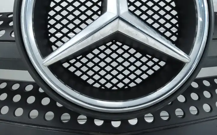 Mercedes-Benz Sprinter W906 (2006 - 2018) A9068880523 Верхняя решетка радиатора — фото 5