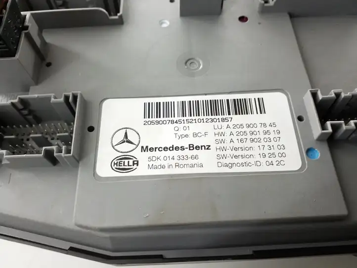 Mercedes-Benz EQC (2018 - ) A2059007845 Прочие блоки управления — фото 3