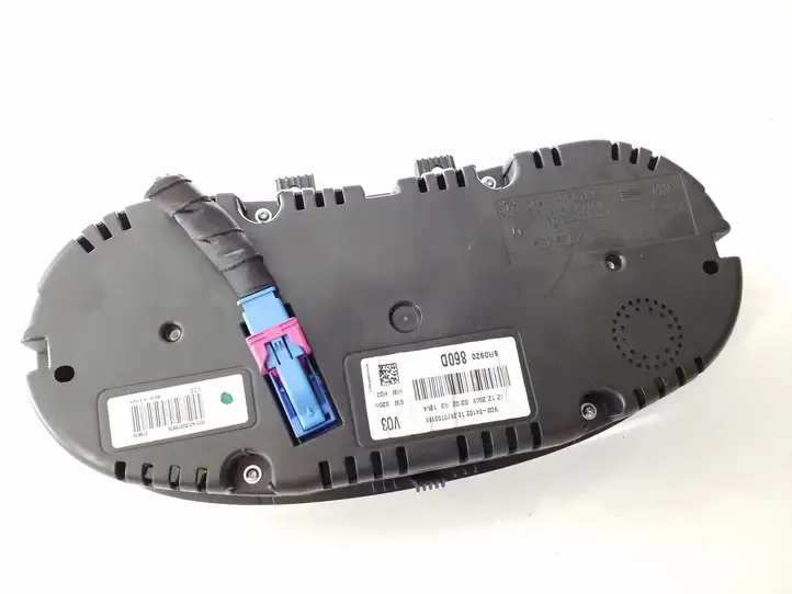 Volkswagen Polo (2009 - 2015)  6R0920860D Спидометр (приборный щиток)