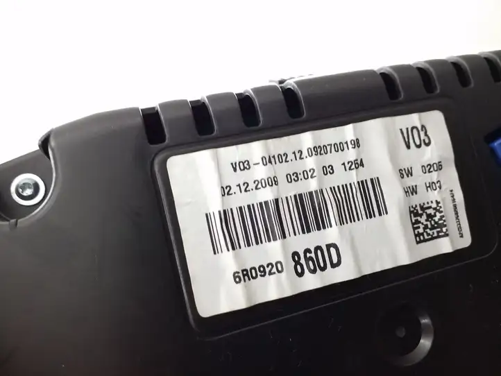 Volkswagen Polo (2009 - 2015)  6R0920860D Спидометр (приборный щиток)