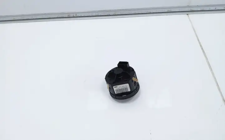 Audi A6 S6 C6 4F (2004 - 2008) 4F194531D Включатель фонарей — фото 2