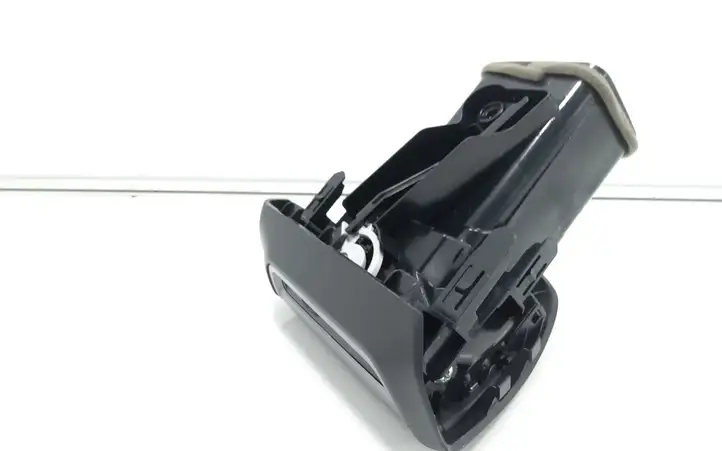 Subaru Forester SK (2018 - )  66110SJ100 Боковая воздушный дефлектор