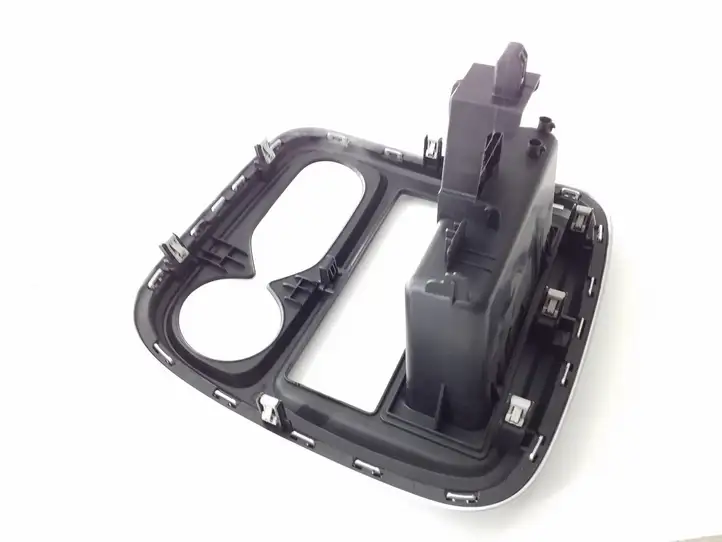 Renault Megane III (2009 - 2016)   Отделка радио/ навигации