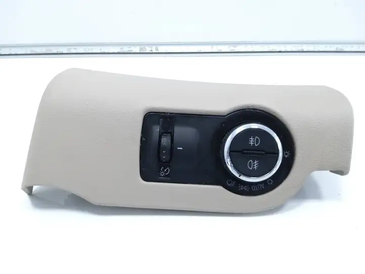 Opel Insignia A (2008 - 2017)  13241913 Другая деталь панели