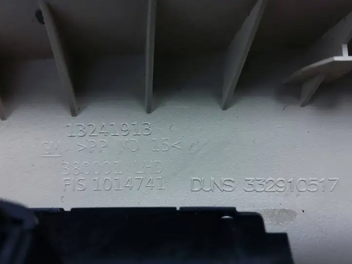 Opel Insignia A (2008 - 2017)  13241913 Другая деталь панели