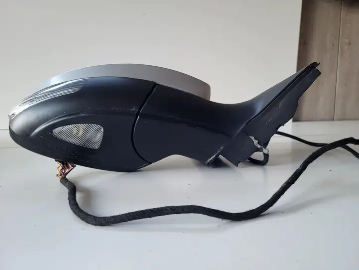 Skoda Yeti (2013 - 2018)   Зеркало боковое с электрическим приводом