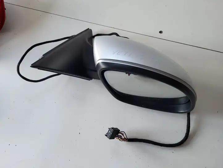 Skoda Yeti (2013 - 2018)   Зеркало боковое с электрическим приводом