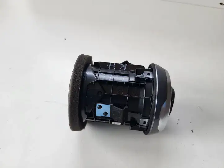 Nissan Juke II F16 (2019 - ) Боковой воздушный дефлектор — фото 3