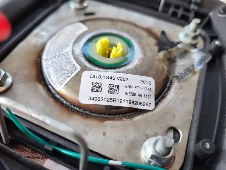 Nissan Qashqai (2010 - 2013) Подушка безопасности руля — фото 5