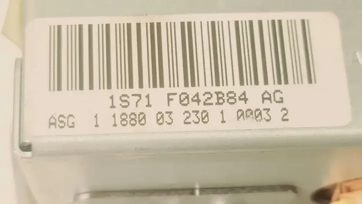 Ford Mondeo Mk III (2000 - 2007)  1S71F042B84AG Подушка безопастности пассажира