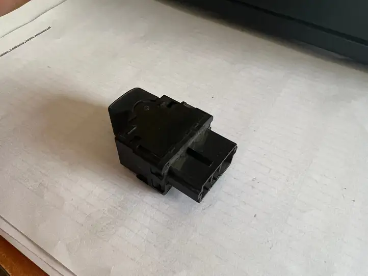 Peugeot 406 (1999 - 2006)   Кнопка стеклоподъемников