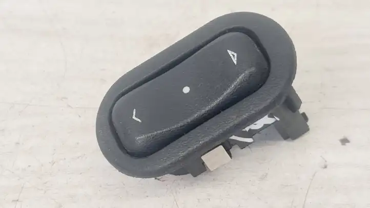 Opel Zafira A (1999 - 2003) 90561388 Блок кнопок стеклоподъемников — фото 1