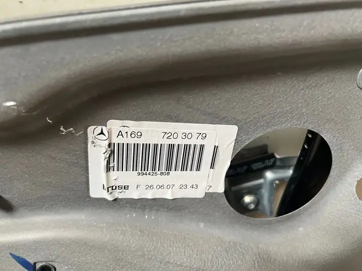 Mercedes-Benz A W169 (2004 - 2012) A1697203079 Стеклоподъемник передней двери (без мотора) — фото 2