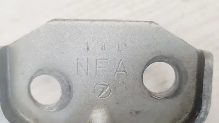 Subaru Impreza II (2001 - 2002) NFA Верхняя петля передней двери — фото 4