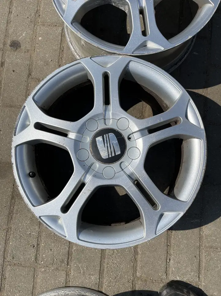 Seat Altea (2004 - 2009) Легкосплавный колесный диск R17 — фото 3