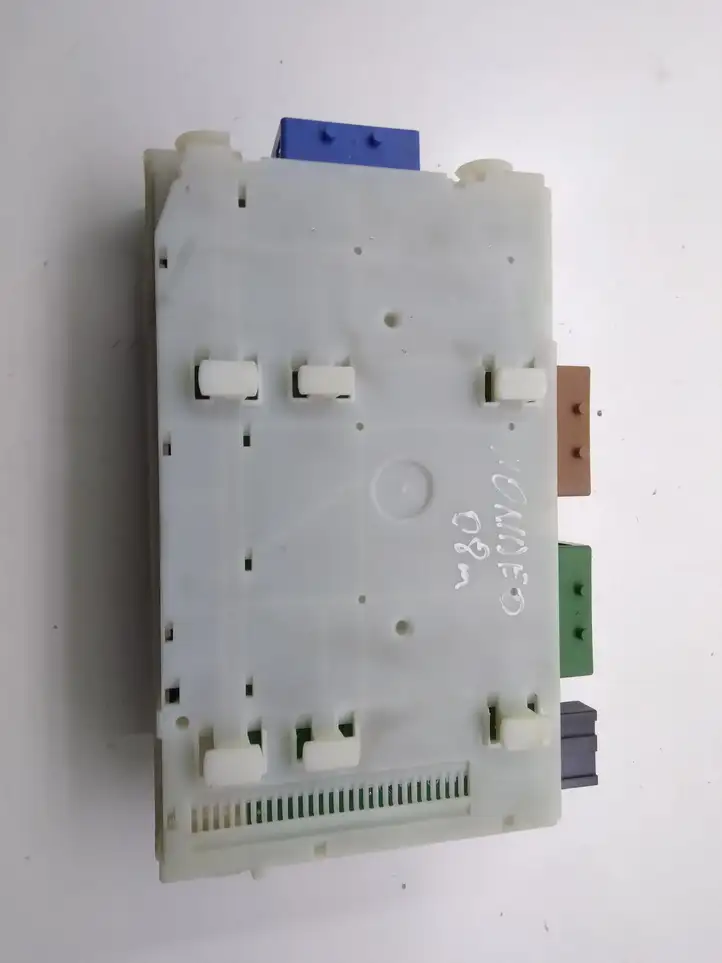 Ford Mondeo MK IV (2007 - 2014)  7G9T14A073DC Блок предохранителей