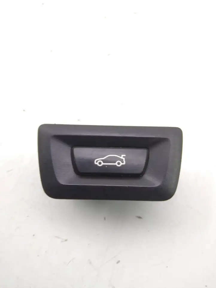 BMW 3 F30 F35 F31 (2012 - 2018) 927511902 Кнопка закрытия багажника — фото 1