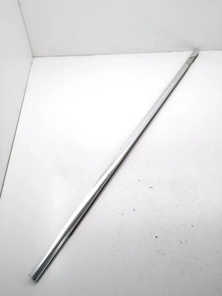 Volkswagen Sharan (2010 - 2015)   Отделка стекла передней двери