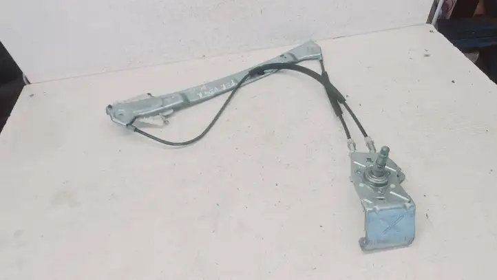 Smart ForTwo (2000 - 2007)   Механизм механического подъема окон задней двери