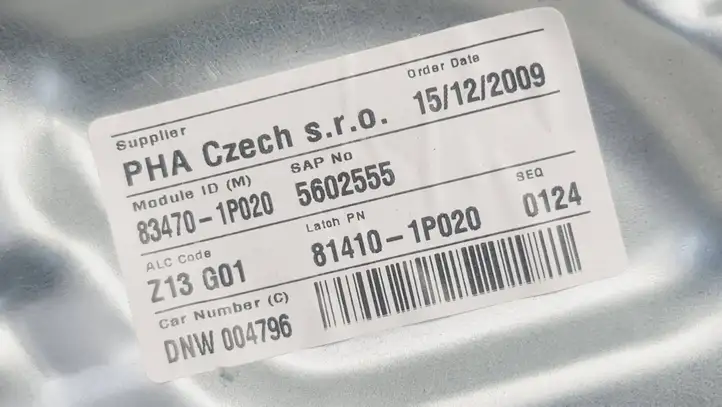 Kia Venga (2010 - 2014) 834701P020 Механический стеклоподъемник задней двери — фото 3