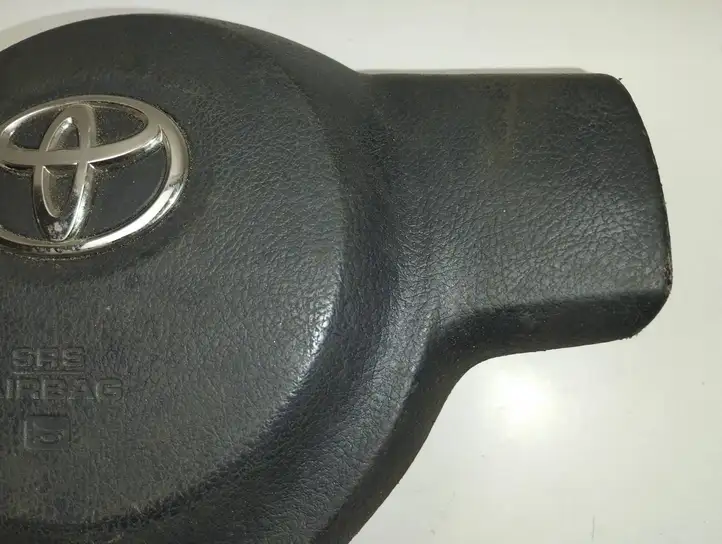Toyota Yaris (2009 - 2012) J04636111AHZ Подушка безопасности руля — фото 3