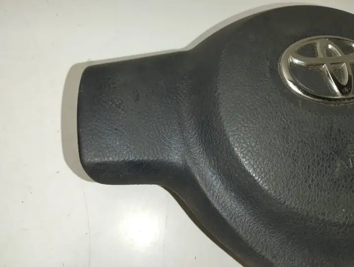 Toyota Yaris (2009 - 2012) J04636111AHZ Подушка безопасности руля — фото 5