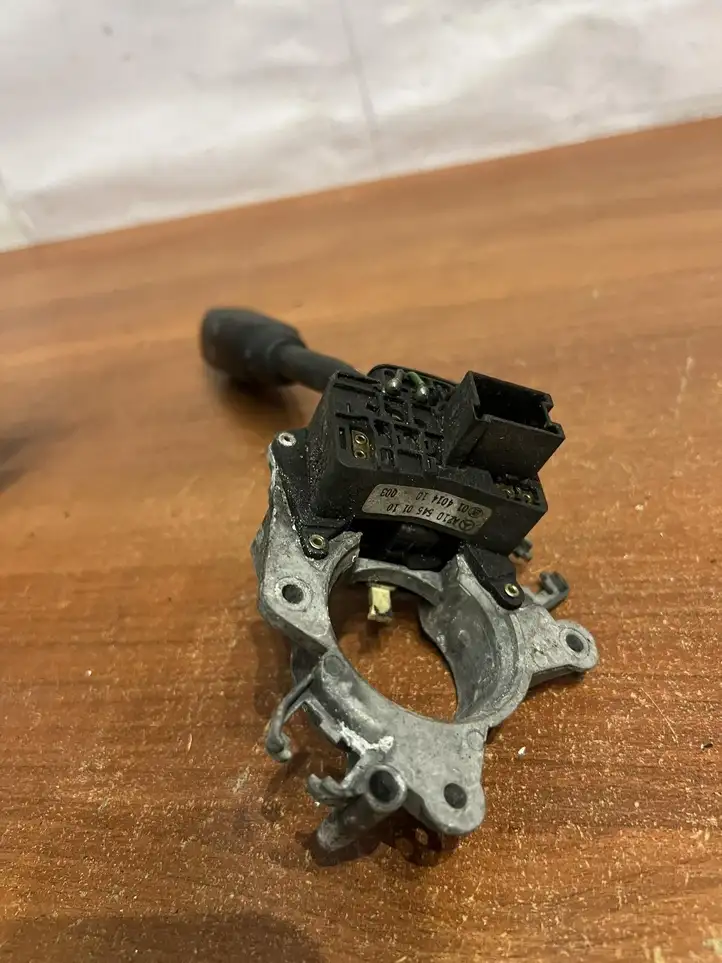 Mercedes-Benz E W212 (2009 - 2016)  A2105450110 Комплект ручек