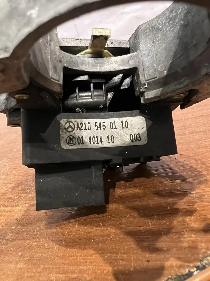 Mercedes-Benz E W212 (2009 - 2016)  A2105450110 Комплект ручек