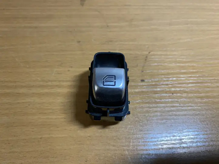 Mercedes-Benz E W211 (2002 - 2009) A2059051513 Блок кнопок стеклоподъемников — фото 1